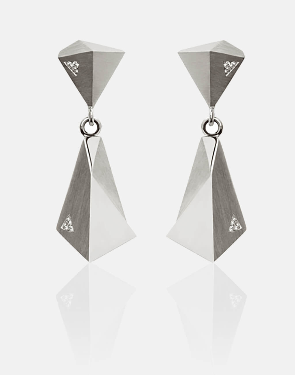 Stealth | Ohrringe, Ohrhänger - 950 Platin, 60 Diamanten-Brillanten | earrings - platinum, 60 diamonds | SYNO-Schmuck.com